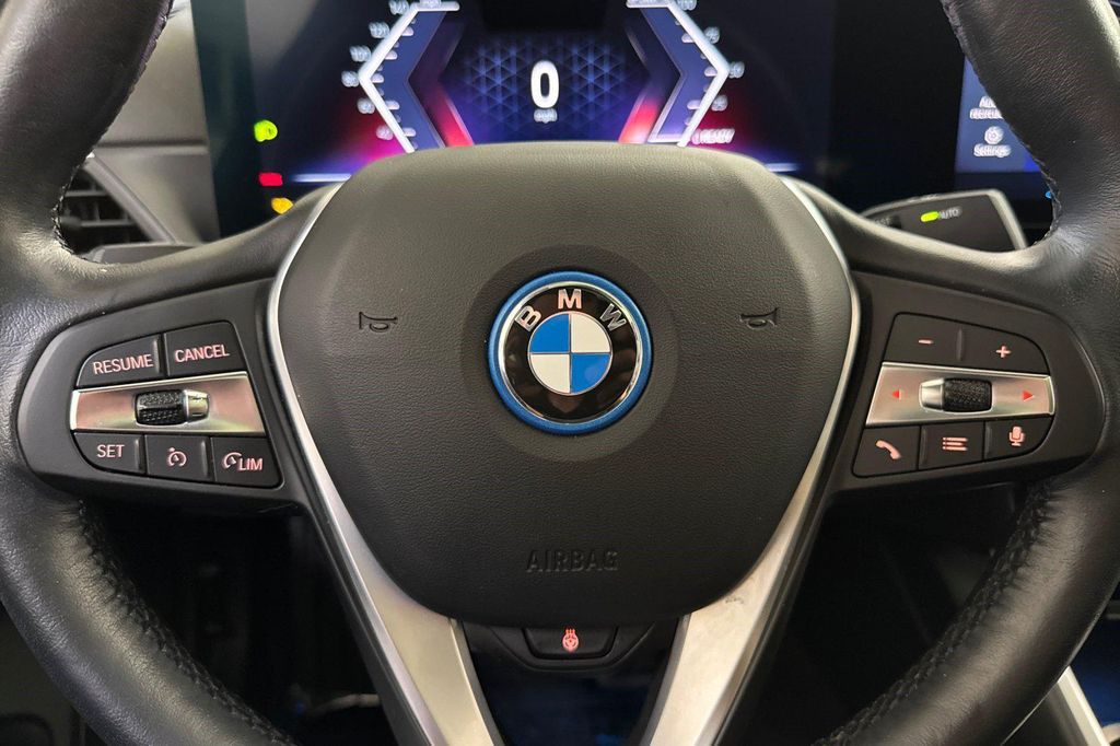 صورة مصغرة 17 لـ 2023 BMW I4 GRAN COUPE EDRIVE40
