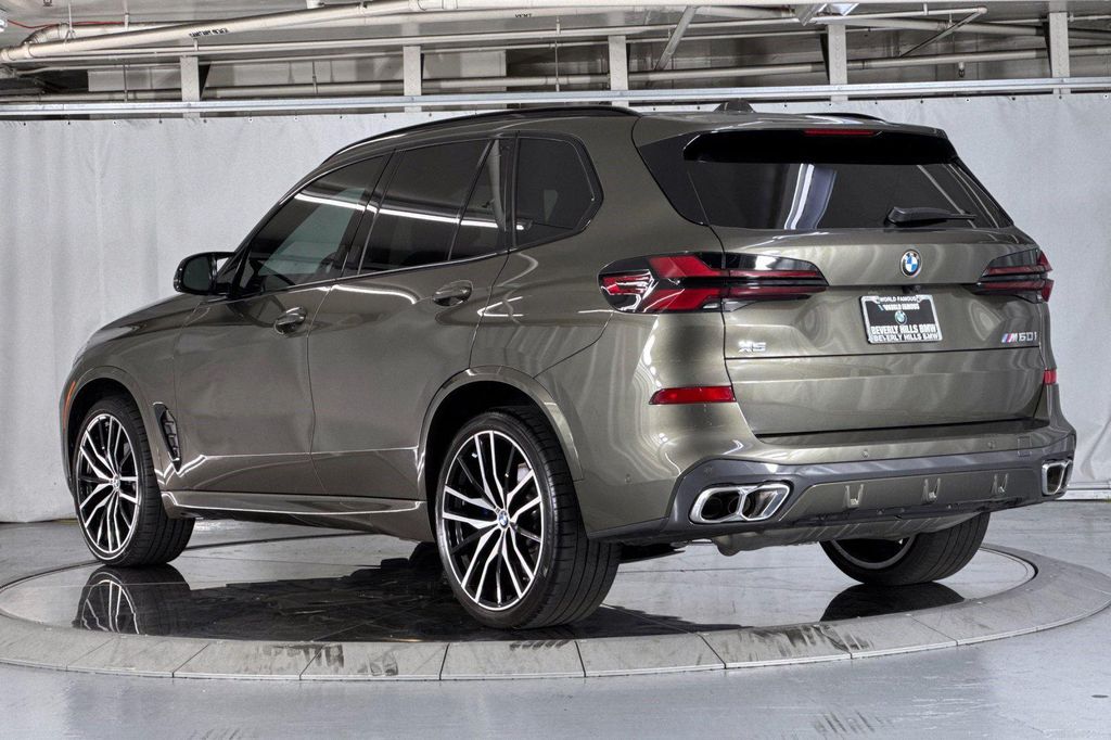 2025 BMW X5 M60I 照片 3