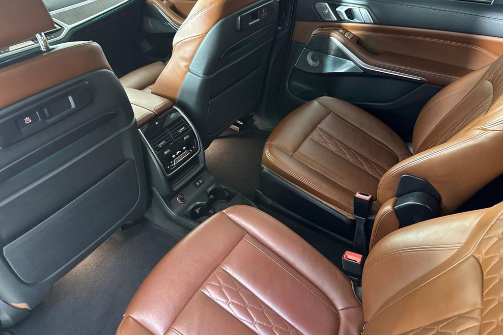 2021 BMW X7 M50I — миниатюра 31