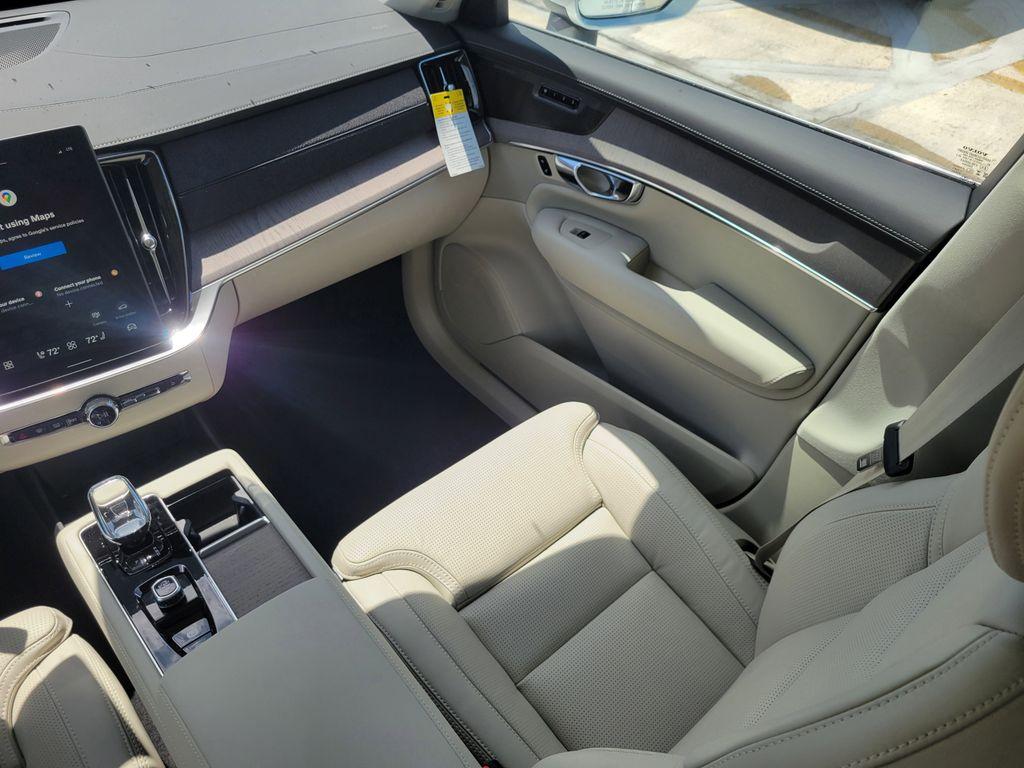 2026 Volvo XC90 B6 ULTRA 7-SEATER — фото 8