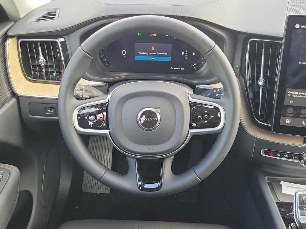 2026 Volvo XC60 B5 ULTRA — фото 12
