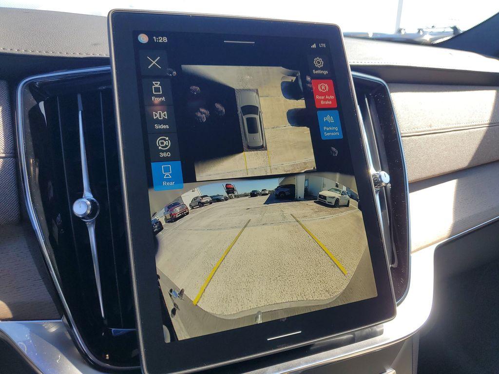 صورة مصغرة 15 لـ 2026 Volvo XC90 B6 PLUS 7-SEATER