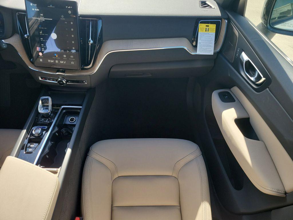 2026 Volvo XC60 B5 PLUS — миниатюра 12