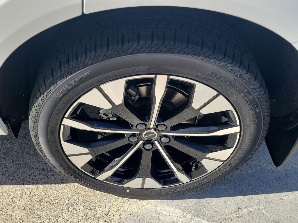 صورة 8 لـ 2026 VOLVO XC60 B5 PLUS