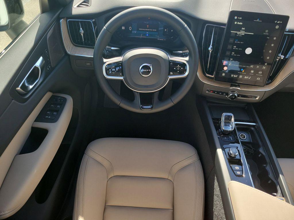 2026 Volvo XC60 B5 PLUS — миниатюра 11