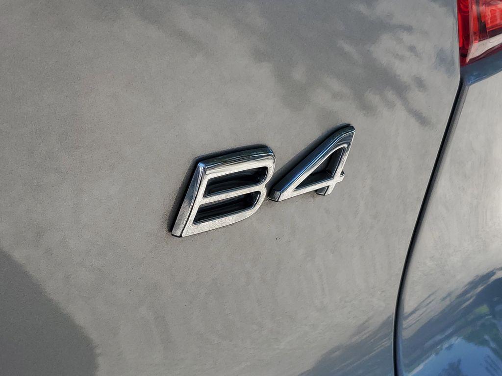 2023 Volvo XC40 B4 CORE 照片 8
