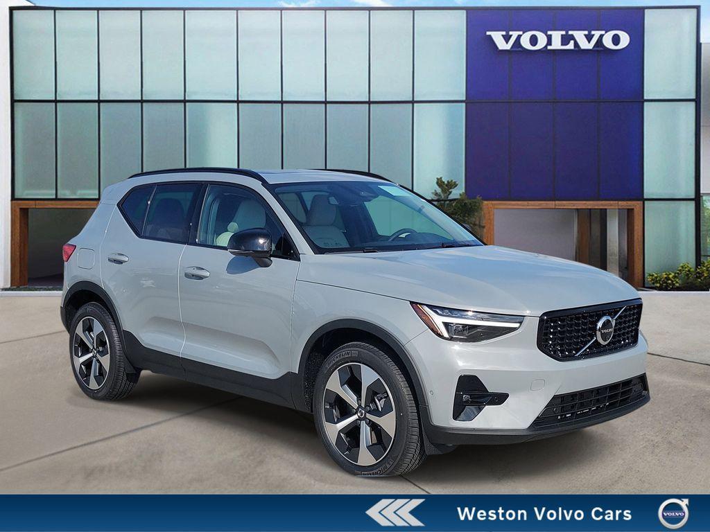 New 2026 Volvo XC40 B5 Plus
