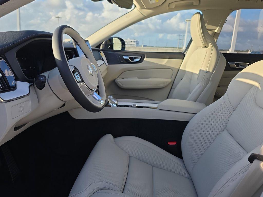 2026 Volvo XC60 B5 ULTRA 照片 9