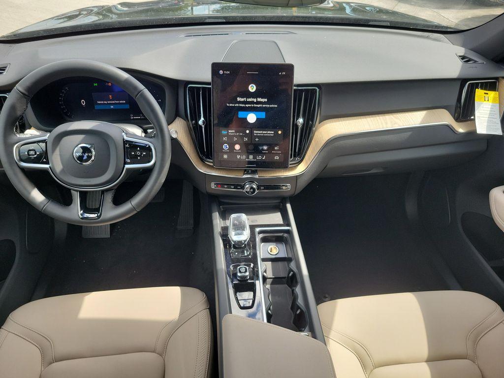 صورة مصغرة 6 لـ 2026 Volvo XC60 PLUG-IN HYBRID T8 PLUS