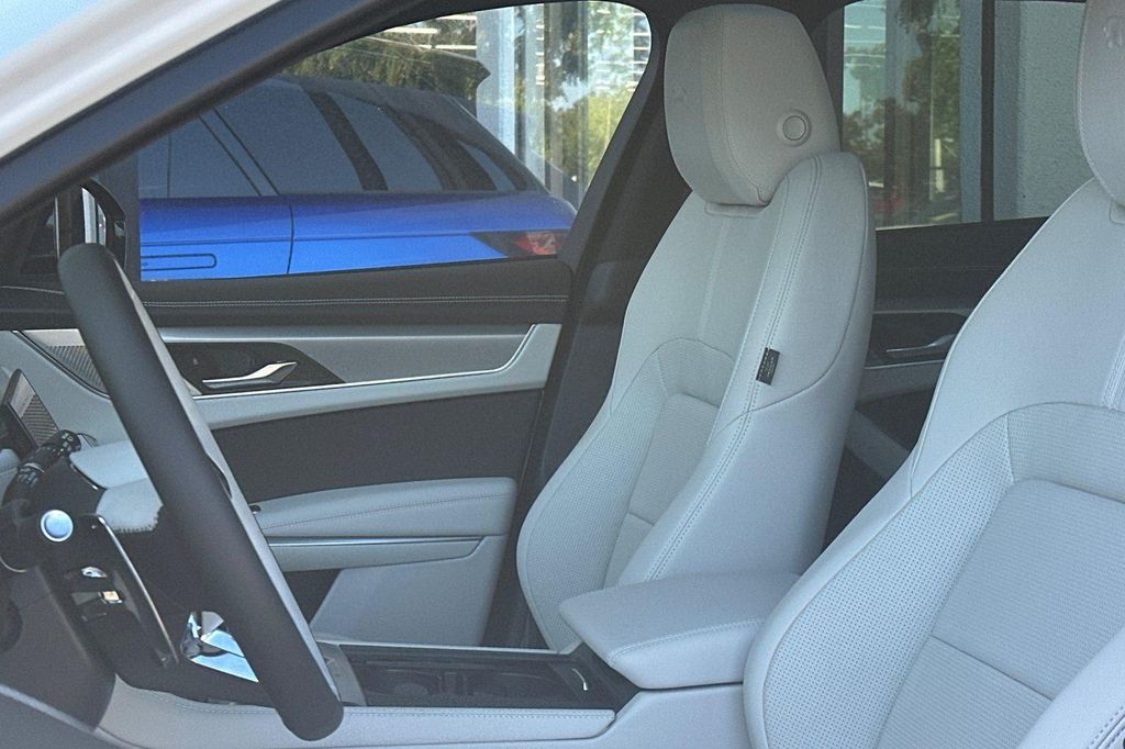2026 Jaguar F-PACE R-DYNAMIC S P250 AWD AUTOMATIC — миниатюра 21