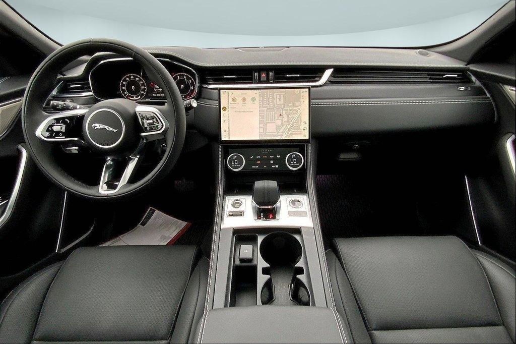 2025 Jaguar F-PACE R-DYNAMIC S P250 AWD AUTOMATIC — фото 8
