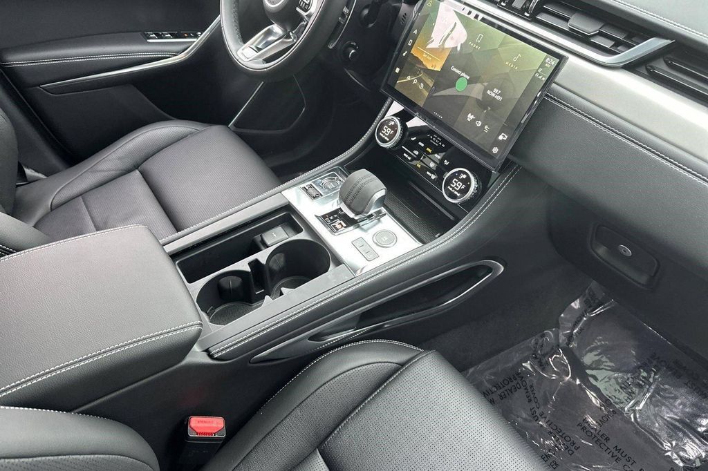 2025 Jaguar F-PACE R-DYNAMIC S P250 AWD AUTOMATIC — миниатюра 28