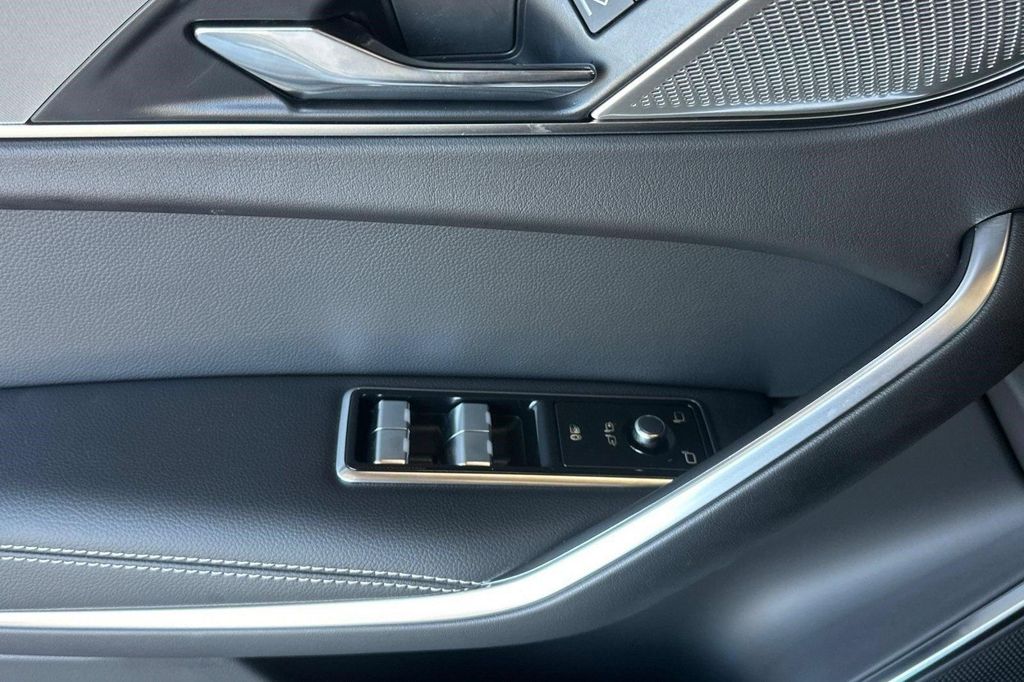 صورة 9 لـ 2026 Jaguar F-PACE R-DYNAMIC S P250 AWD AUTOMATIC