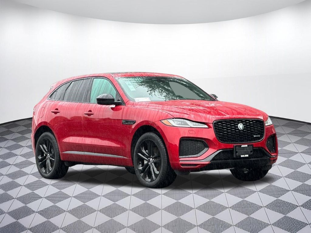 صورة 5 لـ 2024 Jaguar F-PACE R-DYNAMIC S P250 AWD AUTOMATIC