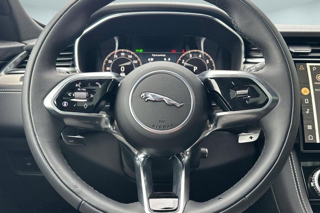 2025 Jaguar F-PACE R-DYNAMIC S P250 AWD AUTOMATIC — фото 9