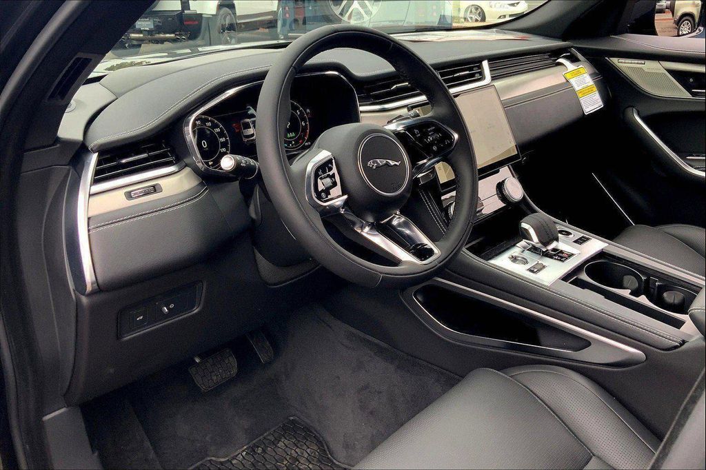 2026 Jaguar F-PACE R-DYNAMIC S P250 AWD AUTOMATIC — фото 3