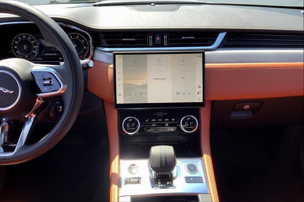 2026 Jaguar F-PACE R-DYNAMIC S P250 AWD AUTOMATIC photo 7