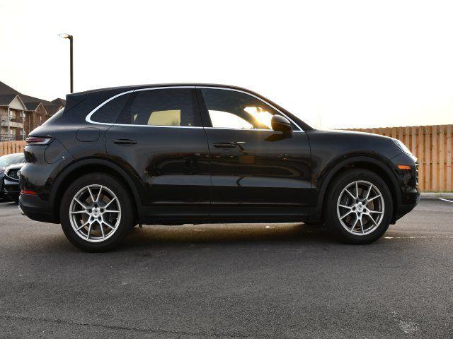PORSCHE CAYENNE - 8