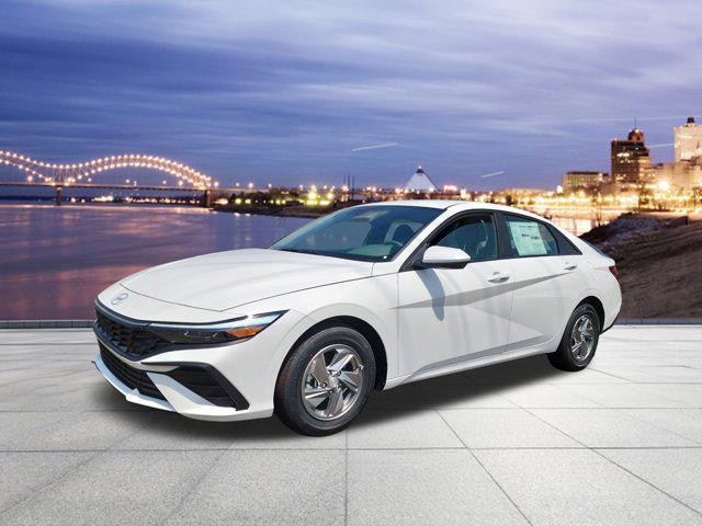 New 2025 Hyundai ELANTRA SE