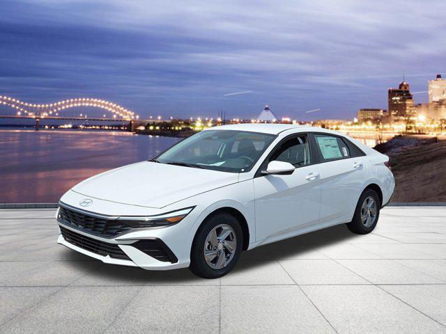 New 2026 Hyundai ELANTRA SE