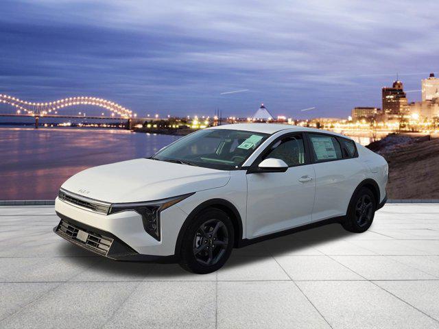 New 2026 Kia K4 LXS