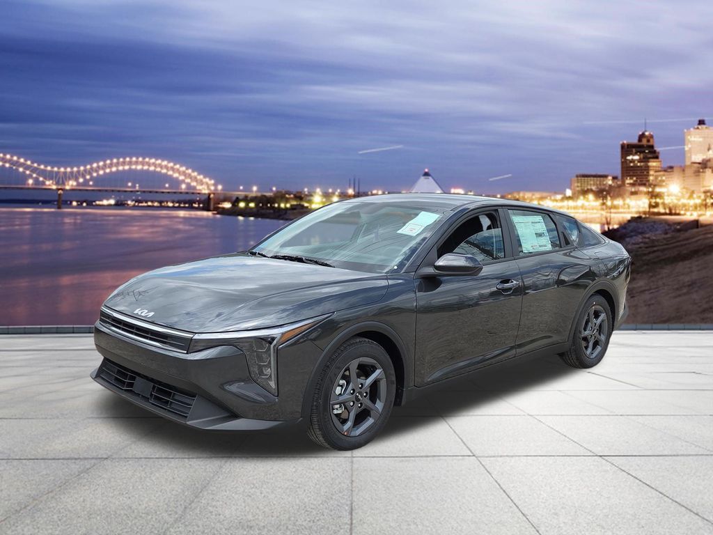 New 2026 Kia K4 LXS