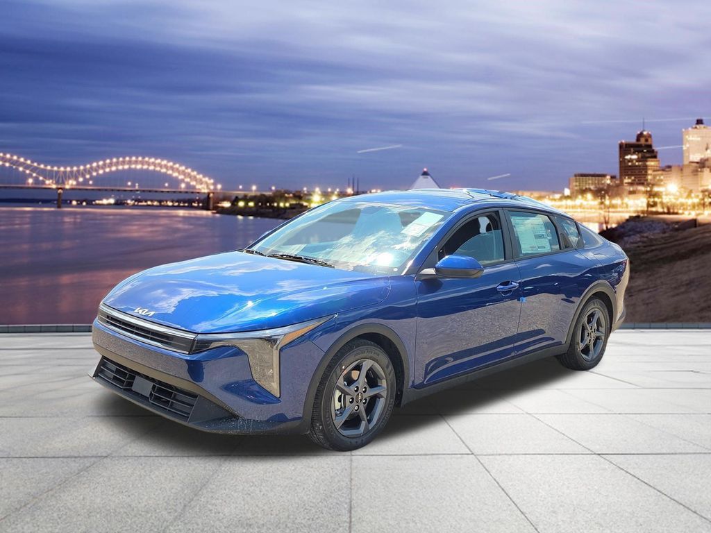 New 2026 Kia K4 LXS