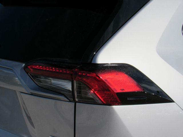 2024 Toyota RAV4 HYBRID SE — миниатюра 12