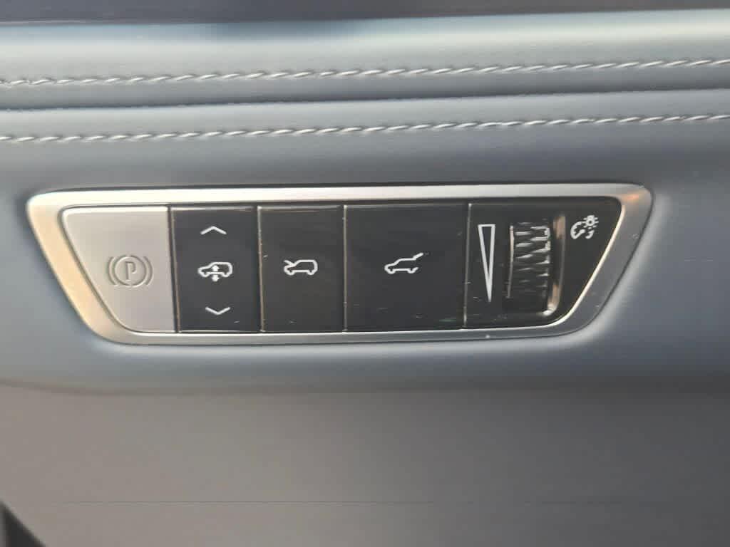 2026 Cadillac ESCALADE IQ PREMIUM LUXURY — миниатюра 29