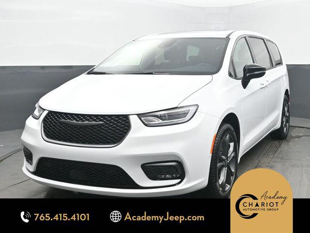 New 2026 Chrysler Pacifica L