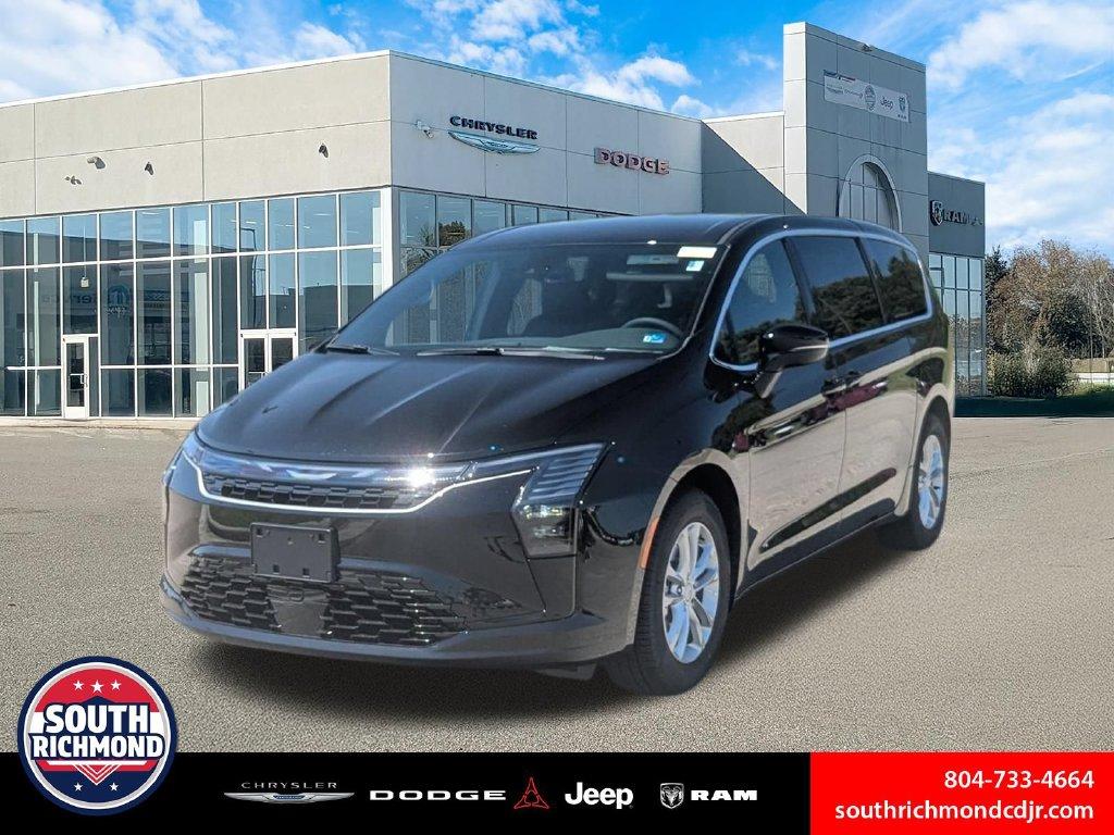 New 2027 Chrysler Pacifica SELECT