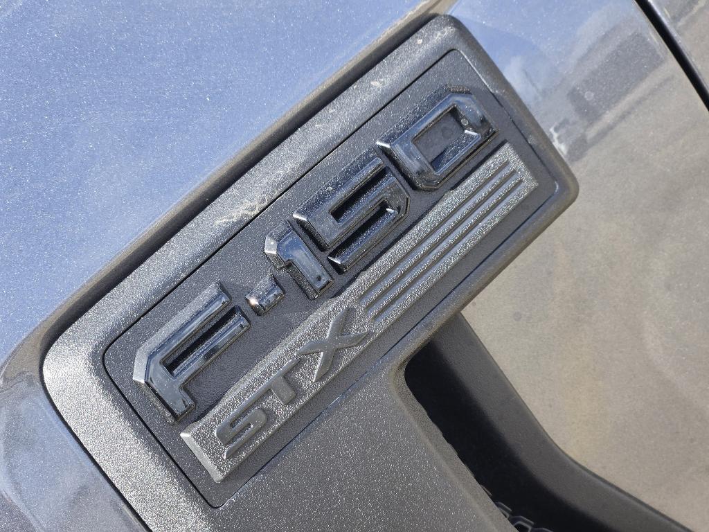 FORD F-150 STX - 8