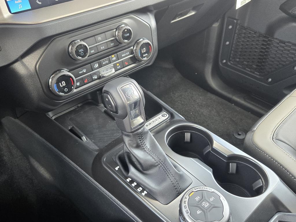 2026 FORD BRONCO OUTER BANKS 缩略图 15