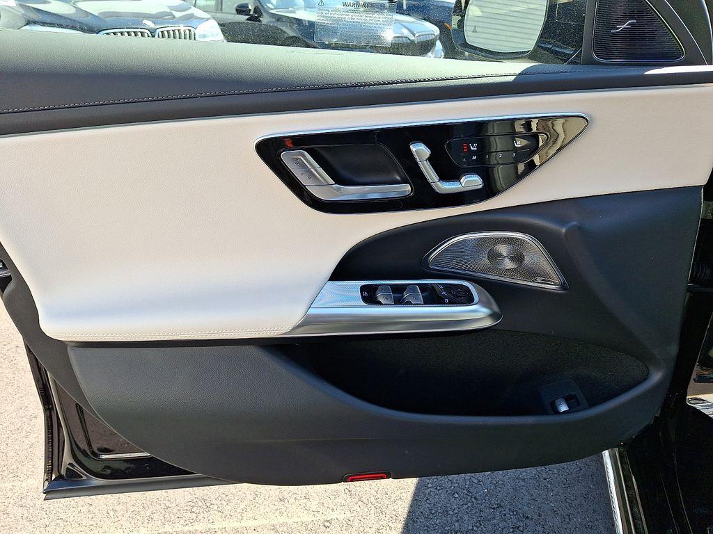 MERCEDES-BENZ E-CLASS - 10