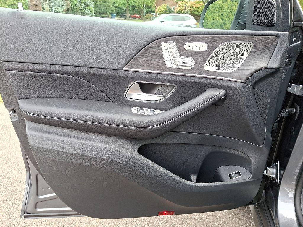 MERCEDES-BENZ GLE - 10