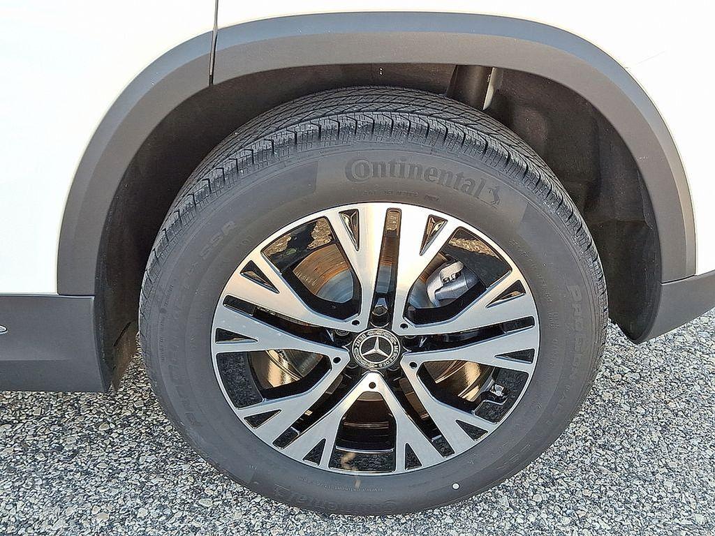 MERCEDES-BENZ GLA - 9