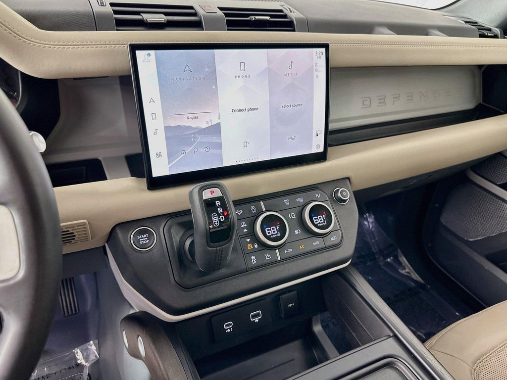 صورة مصغرة 13 لـ 2024 LAND Rover DEFENDER 130 P300 S