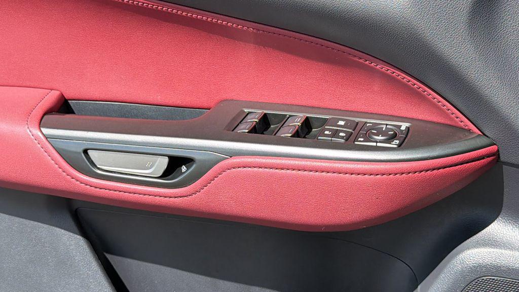 2022 Lexus NX 250 BASE — фото 22