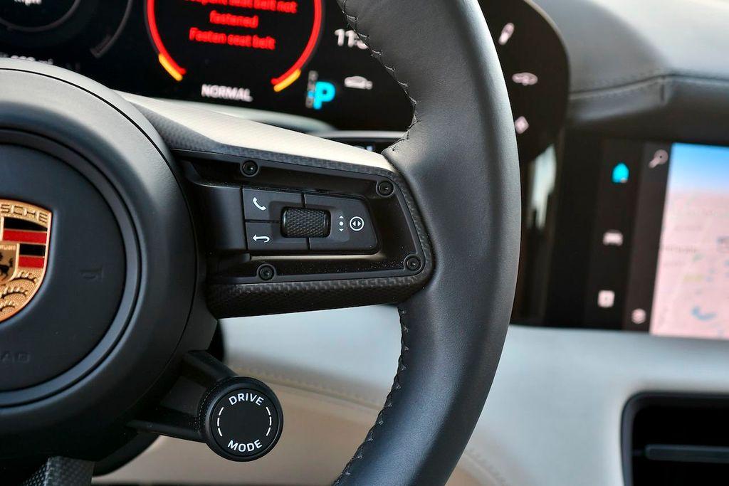 2020 Porsche TAYCAN 4S 照片 44