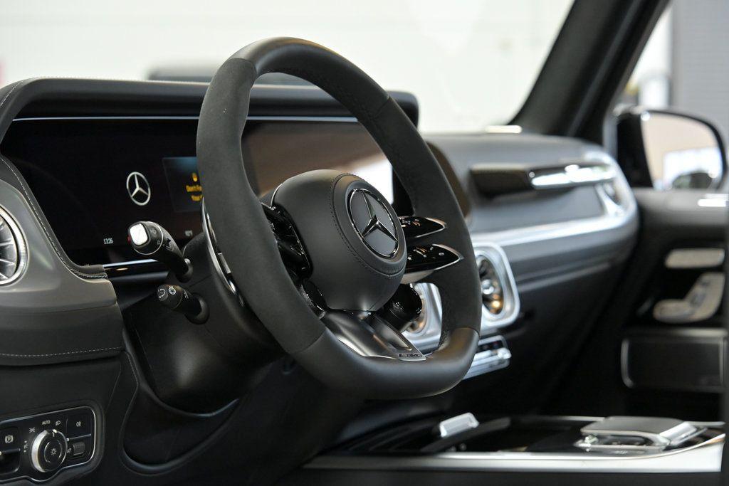 2026 Mercedes-BENZ AMG G 63 BASE — миниатюра 23