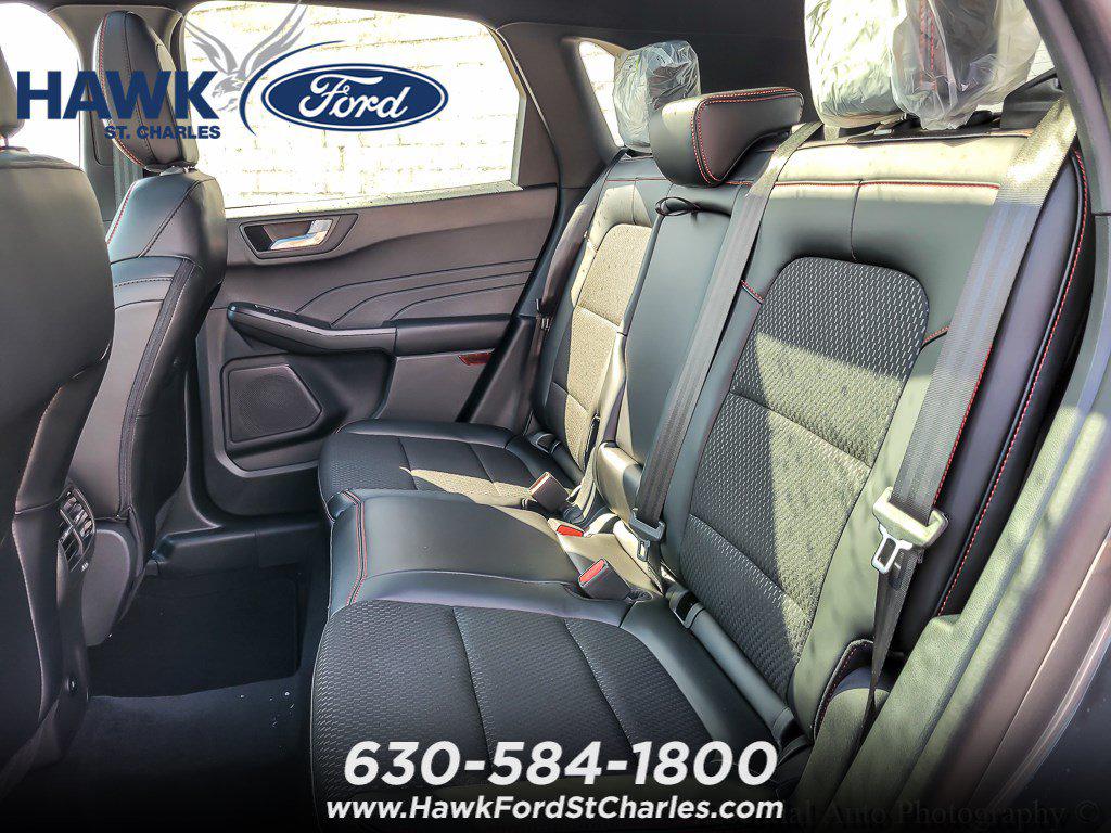 صورة 10 لـ 2026 FORD ESCAPE ST-LINE
