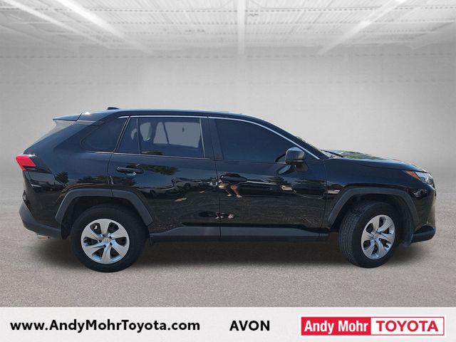 2023 Toyota RAV4 LE 照片 8