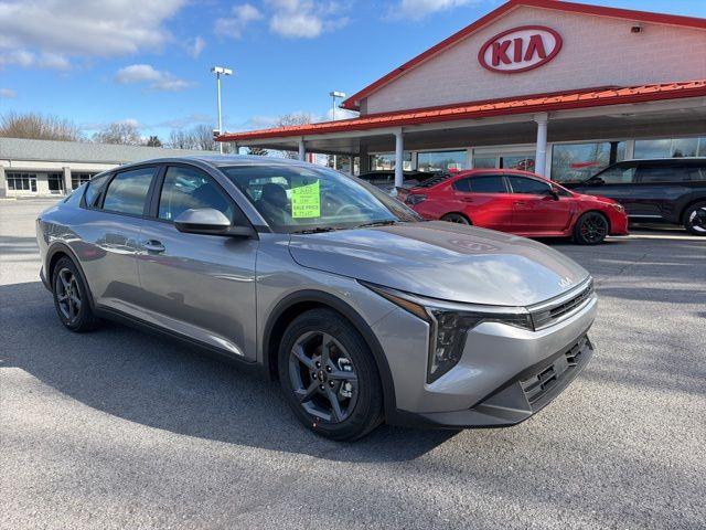 New 2026 Kia K4 LXS