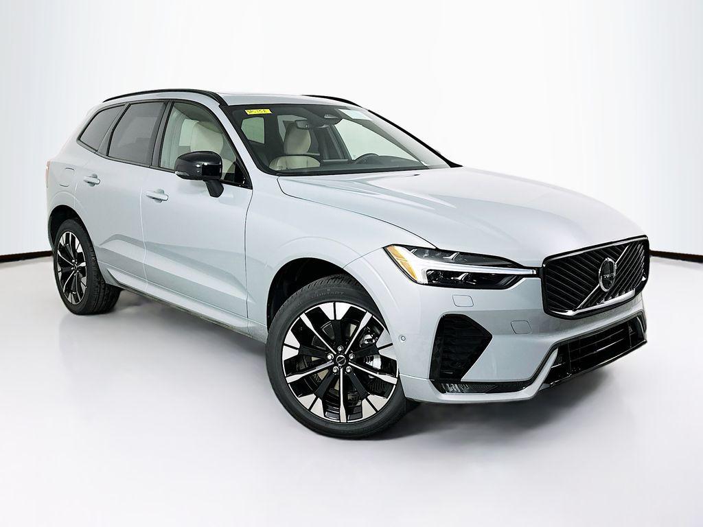 New 2026 Volvo XC60 B5 Plus