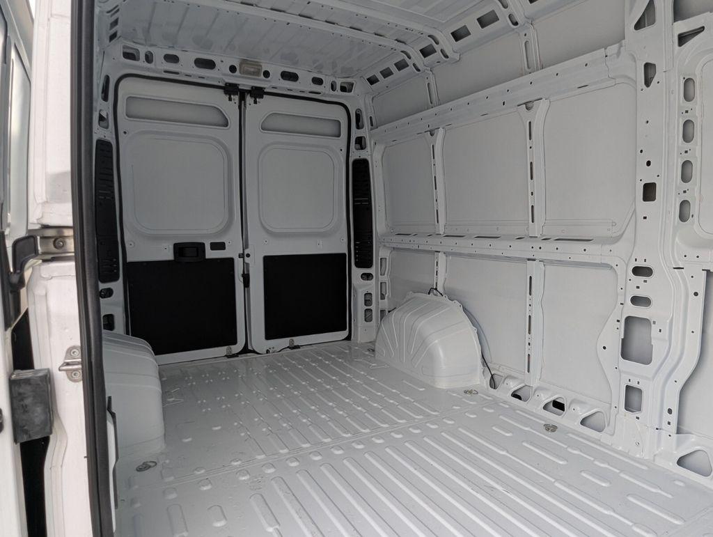 صورة مصغرة 27 لـ 2026 RAM PROMASTER 2500 TRADESMAN