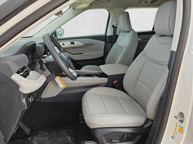صورة 4 لـ 2026 FORD EXPLORER ACTIVE W/200A PKG