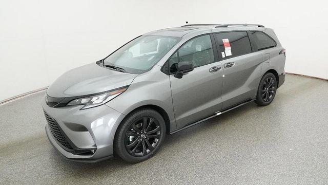 New 2026 Toyota Sienna XSE 7 Passenger