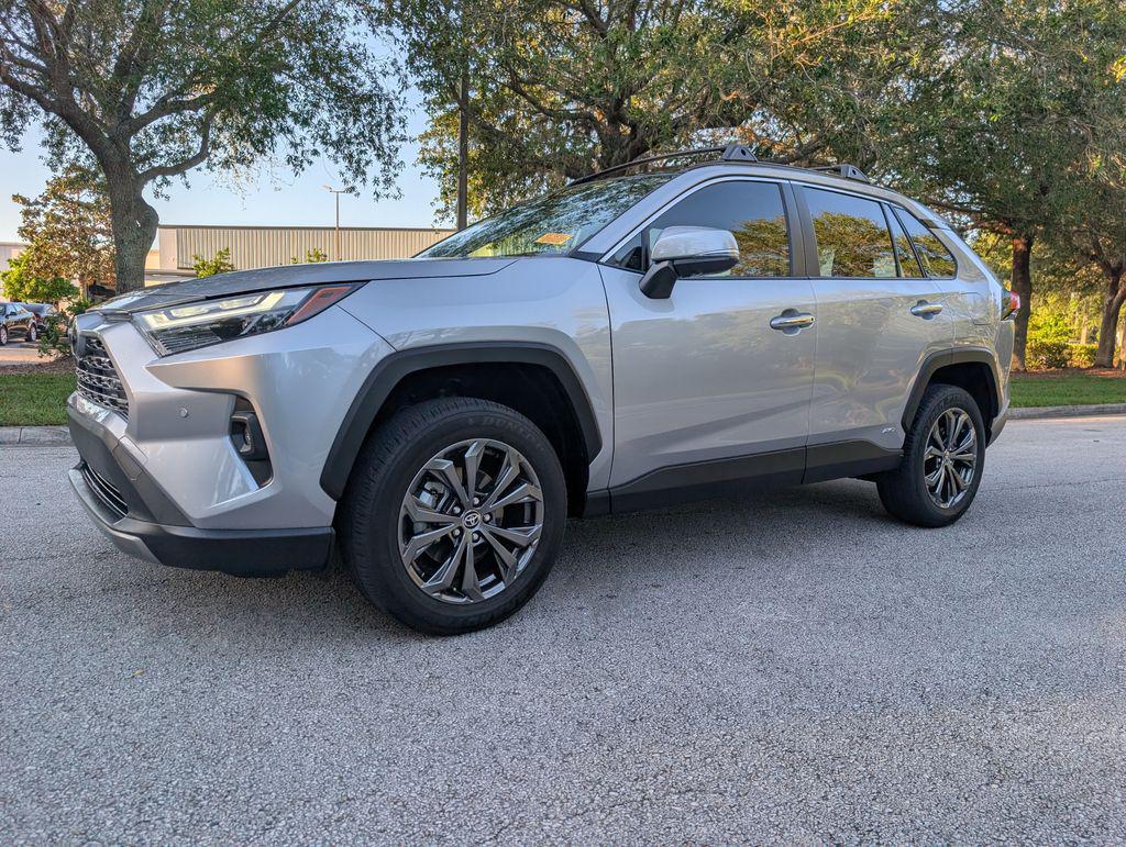 TOYOTA RAV4 - 3
