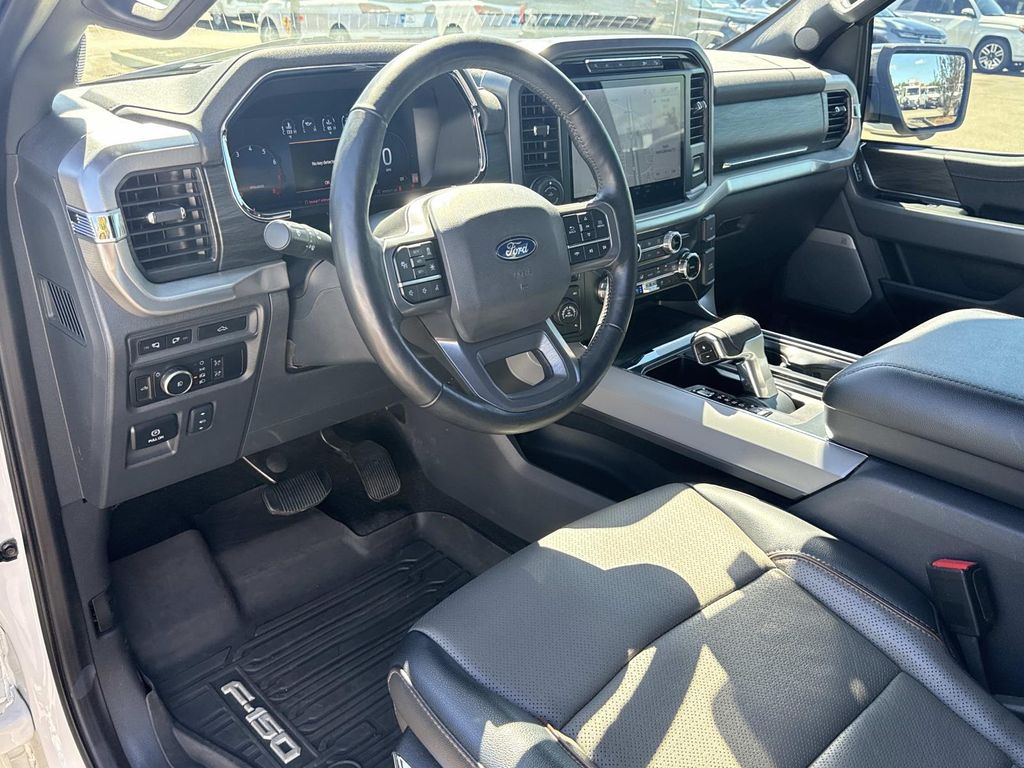FORD F-150 LARIAT - 8