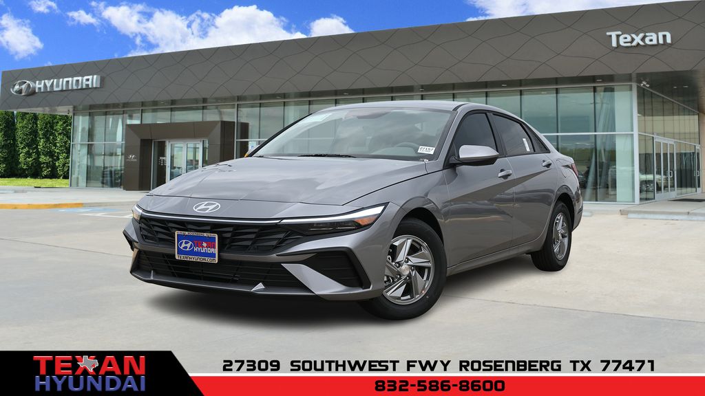 New 2026 Hyundai ELANTRA SE